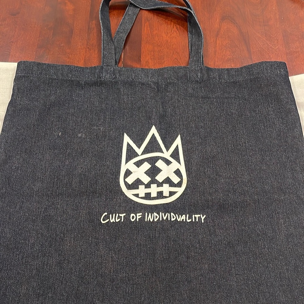 B0339 Cultdenim cult of individuality  blue TOTE